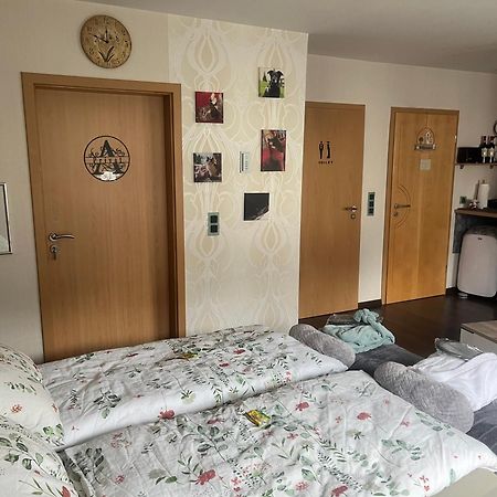 Gaestezimmer In Ratingen Bei Duesseldorf Mit Einem Hauch Luxus Dış mekan fotoğraf